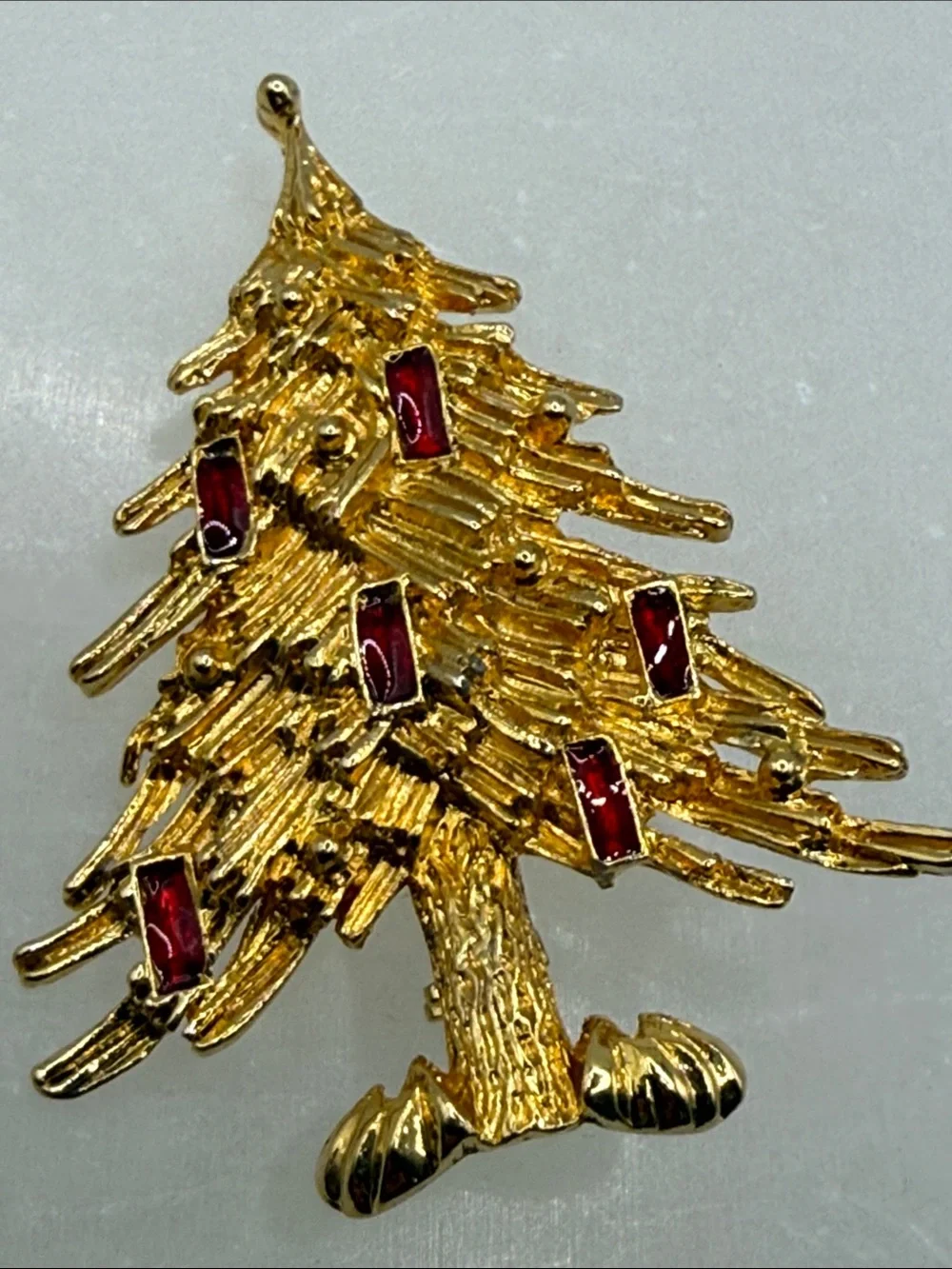 Vintage LIA Gold-tone Christmas Tree Brooch with Red enamel ornaments